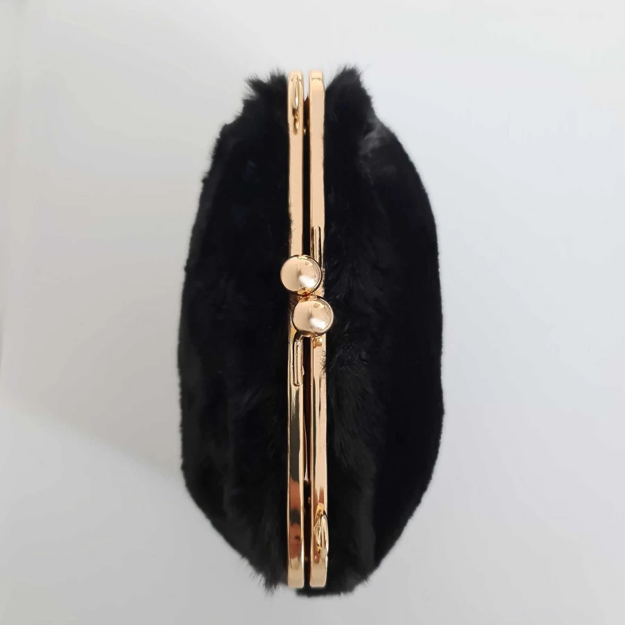 "Sac Bandoulière Women's Small Clic Clac Fur Crossbody Bag with Golden Chain Strap"